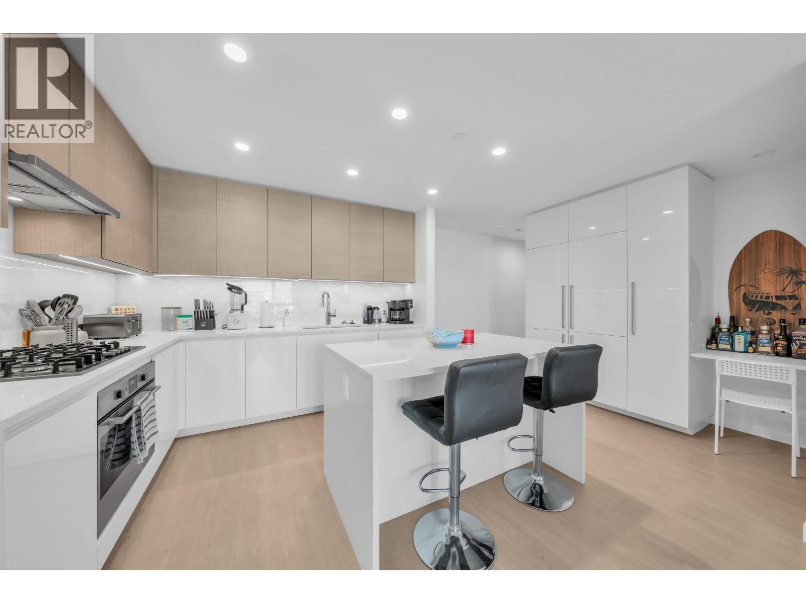 Property for sale at 2506 4168 LOUGHEED HIGHWAY