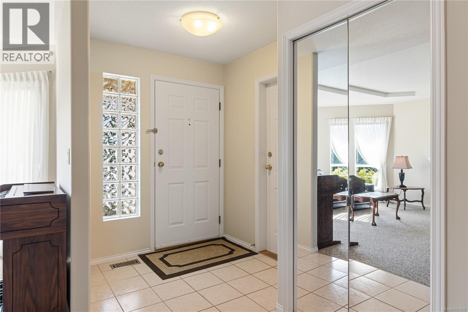 568 Hampstead St - Image 12