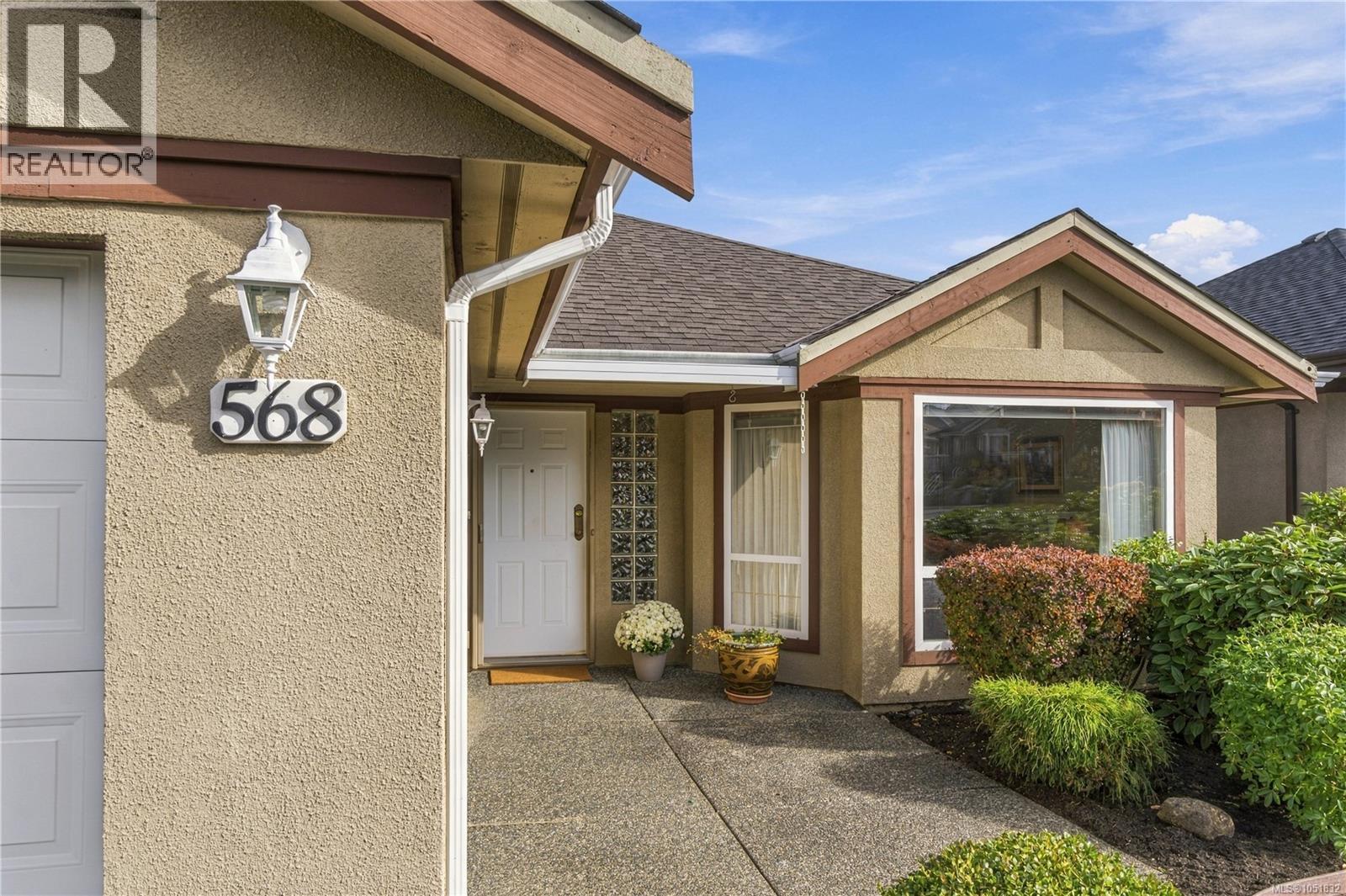 568 Hampstead St - Image 25