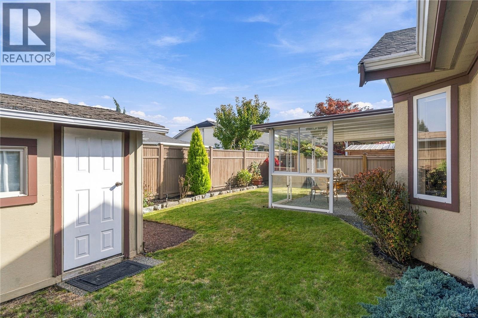 568 Hampstead St - Image 29