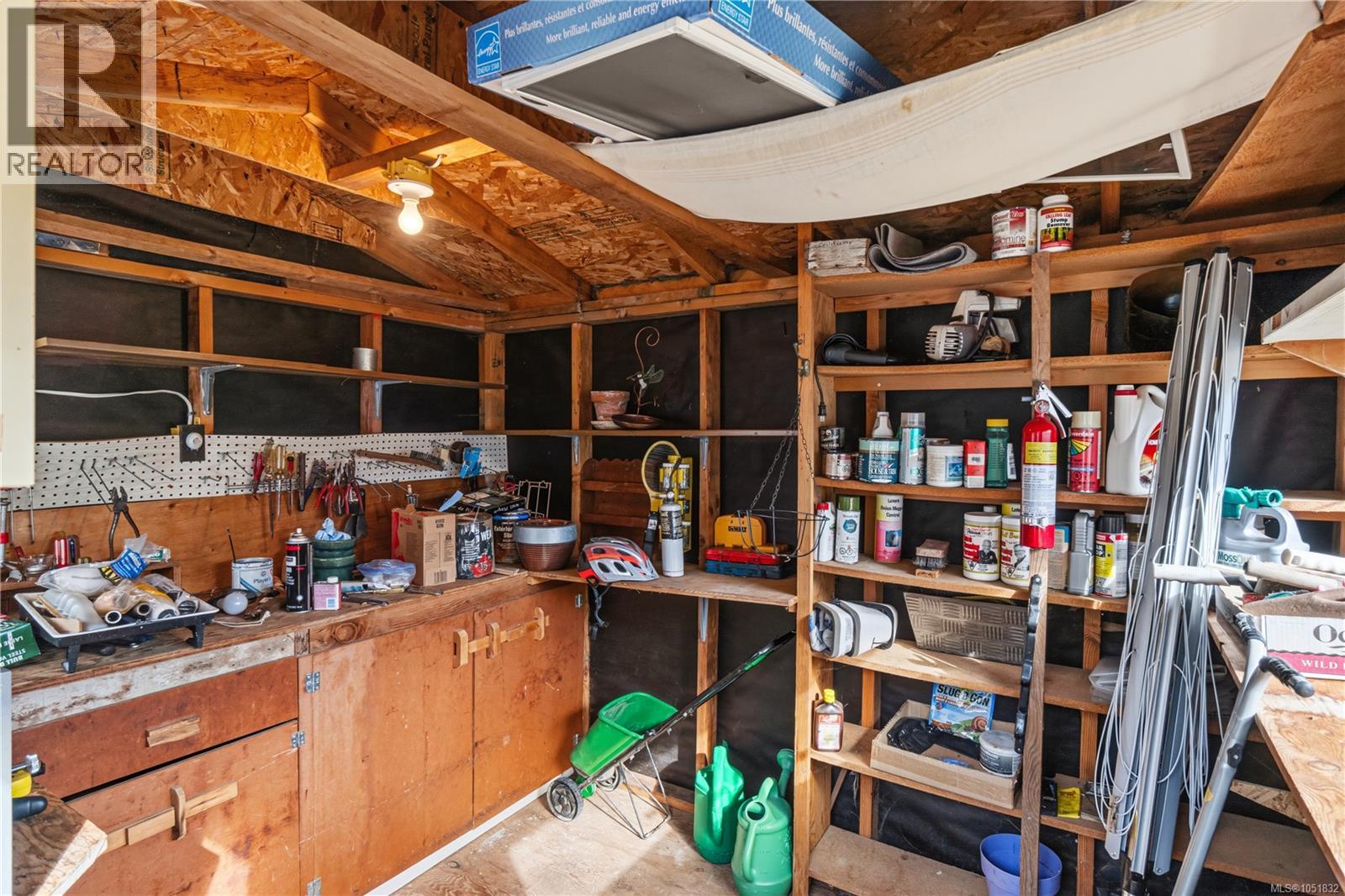 568 Hampstead St - Image 30