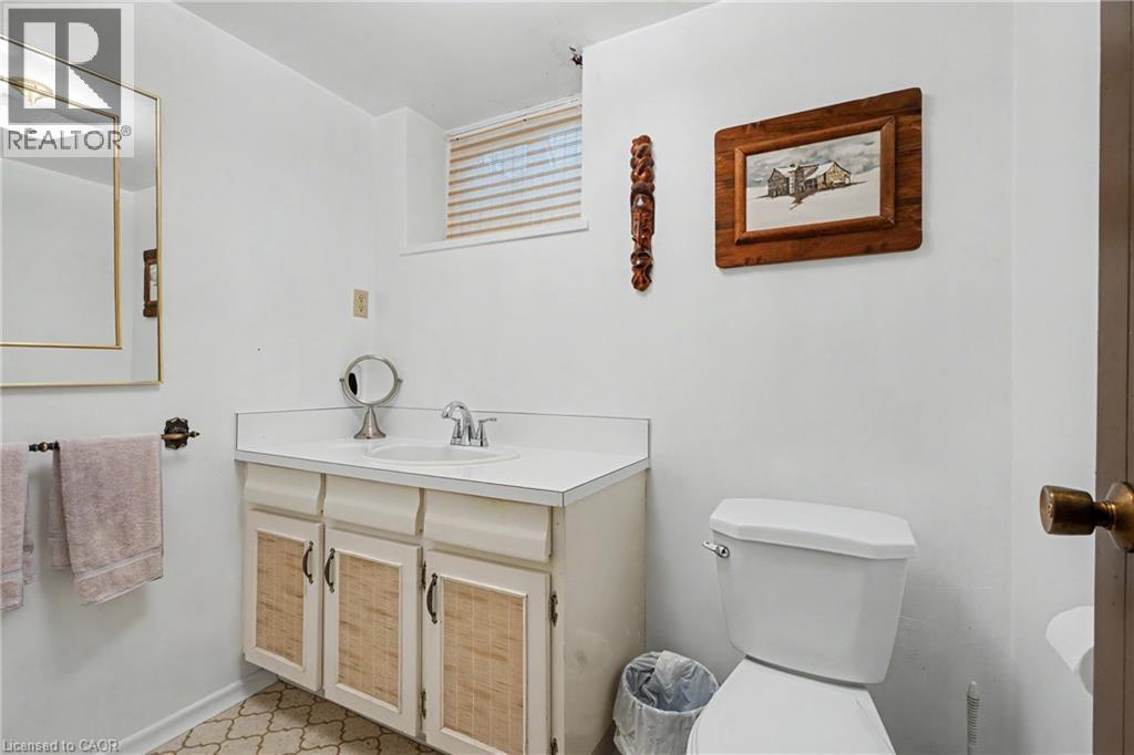 71 Margate Avenue — photo 36