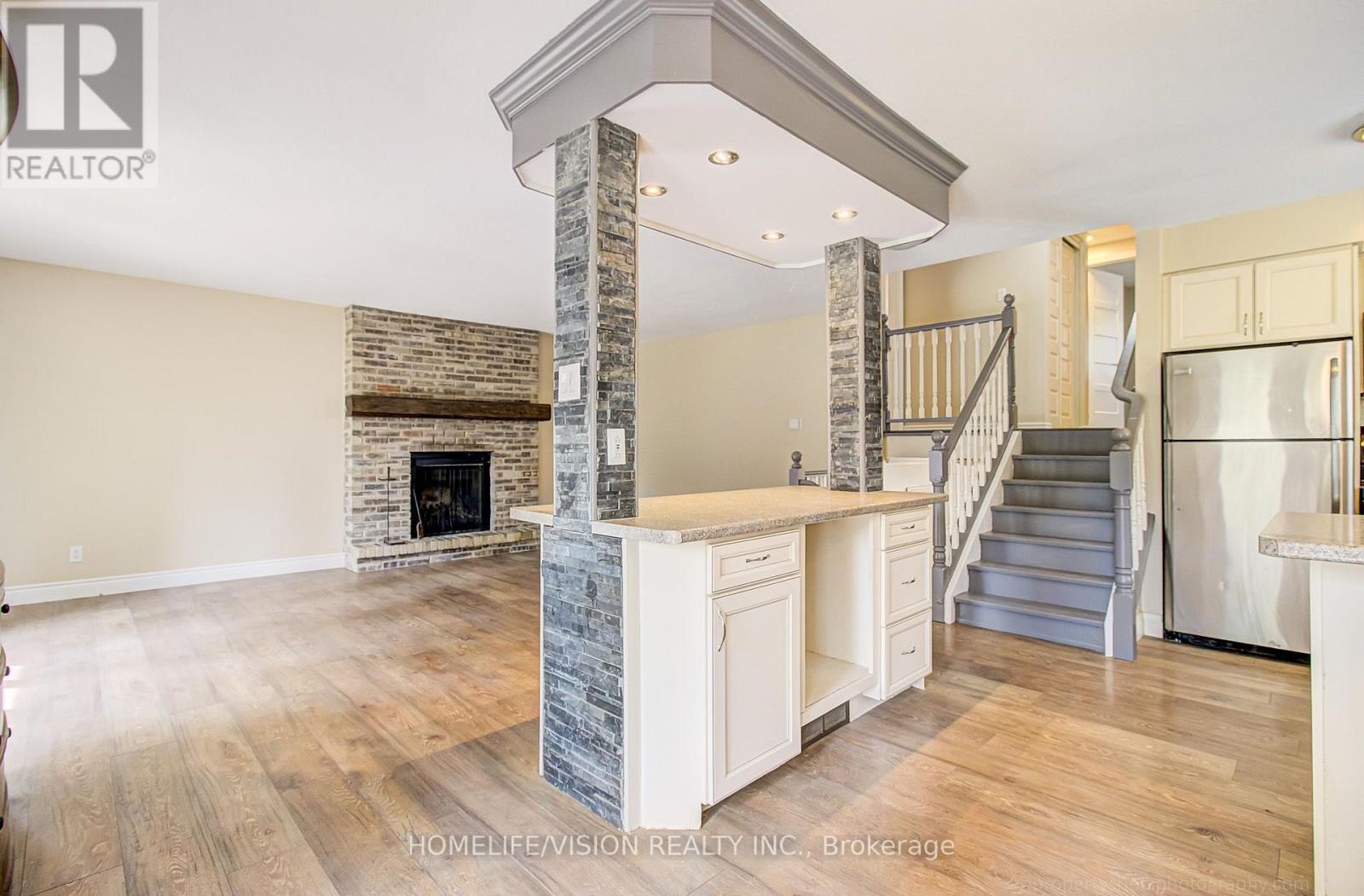 25 Radcliffe Drive, Kitchener, ON photo 11