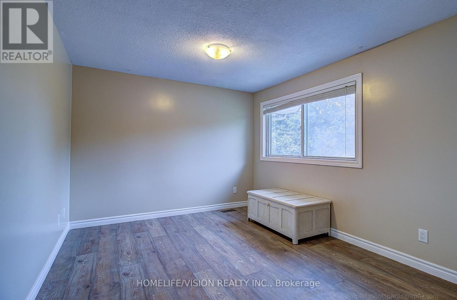 25 Radcliffe Drive, Kitchener, ON photo 18