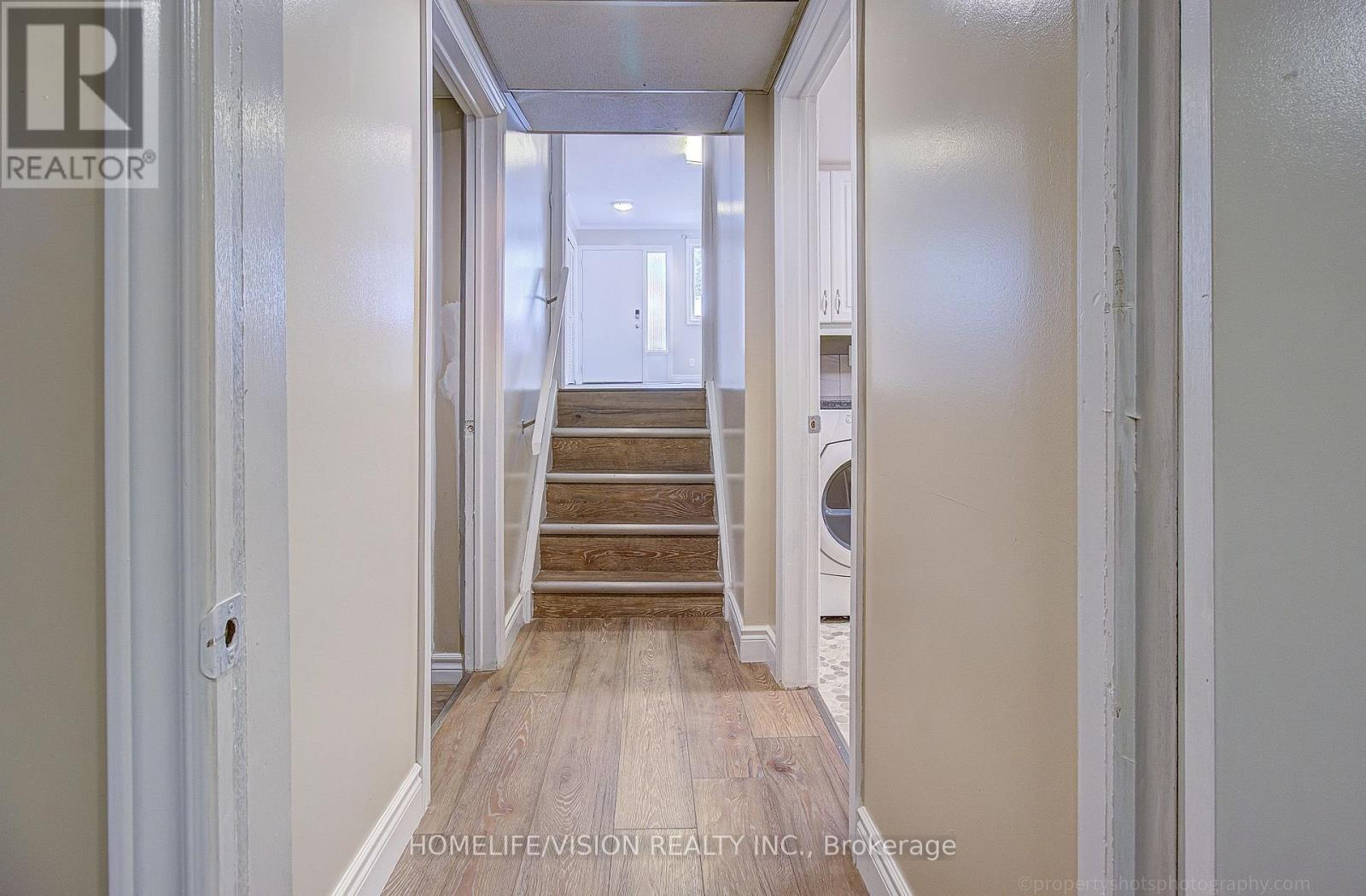 25 RADCLIFFE DRIVE - 26