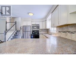 25 Radcliffe Drive, Kitchener, ON N2E2G3 Photo 12