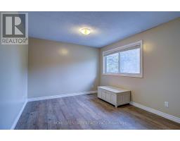 25 Radcliffe Drive, Kitchener, ON N2E2G3 Photo 18