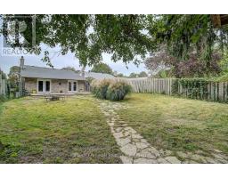25 Radcliffe Drive, Kitchener, ON N2E2G3 Photo 35