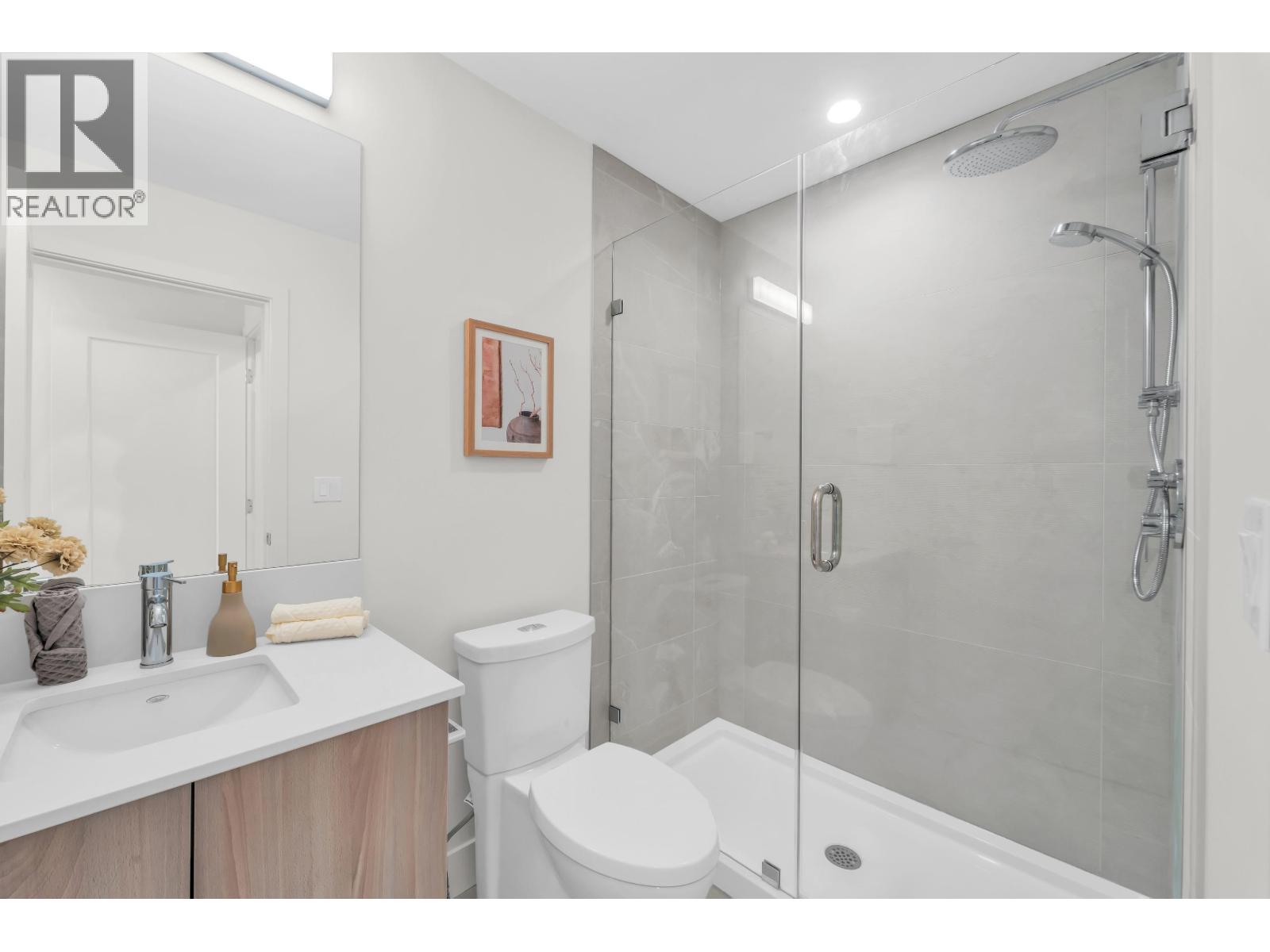 2 9331 FERNDALE ROAD, Richmond - Image 1