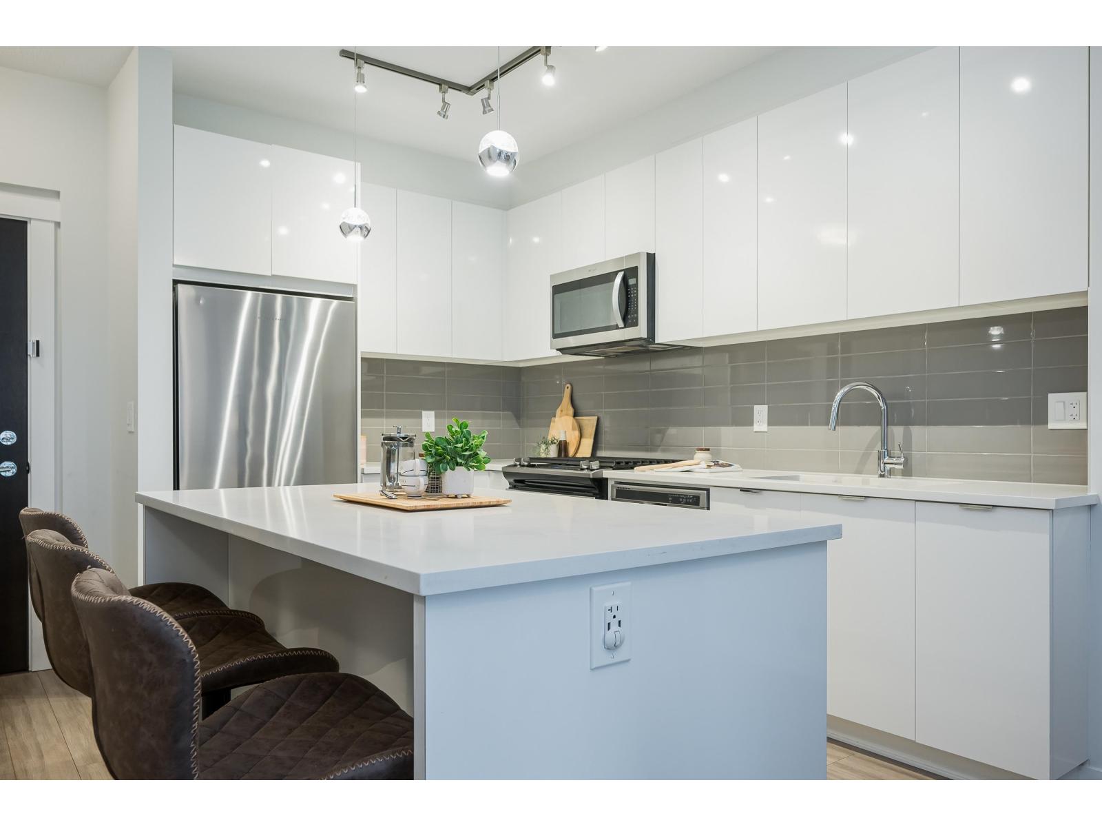 A216 8150 207 STREET, Langley