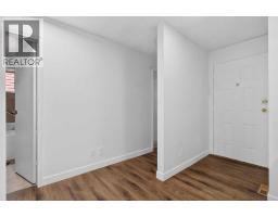 128 Castledale Crescent NE - photo 5