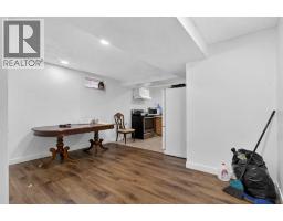 128 Castledale Crescent NE - photo 28