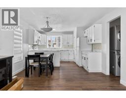 128 Castledale Crescent NE - photo 16