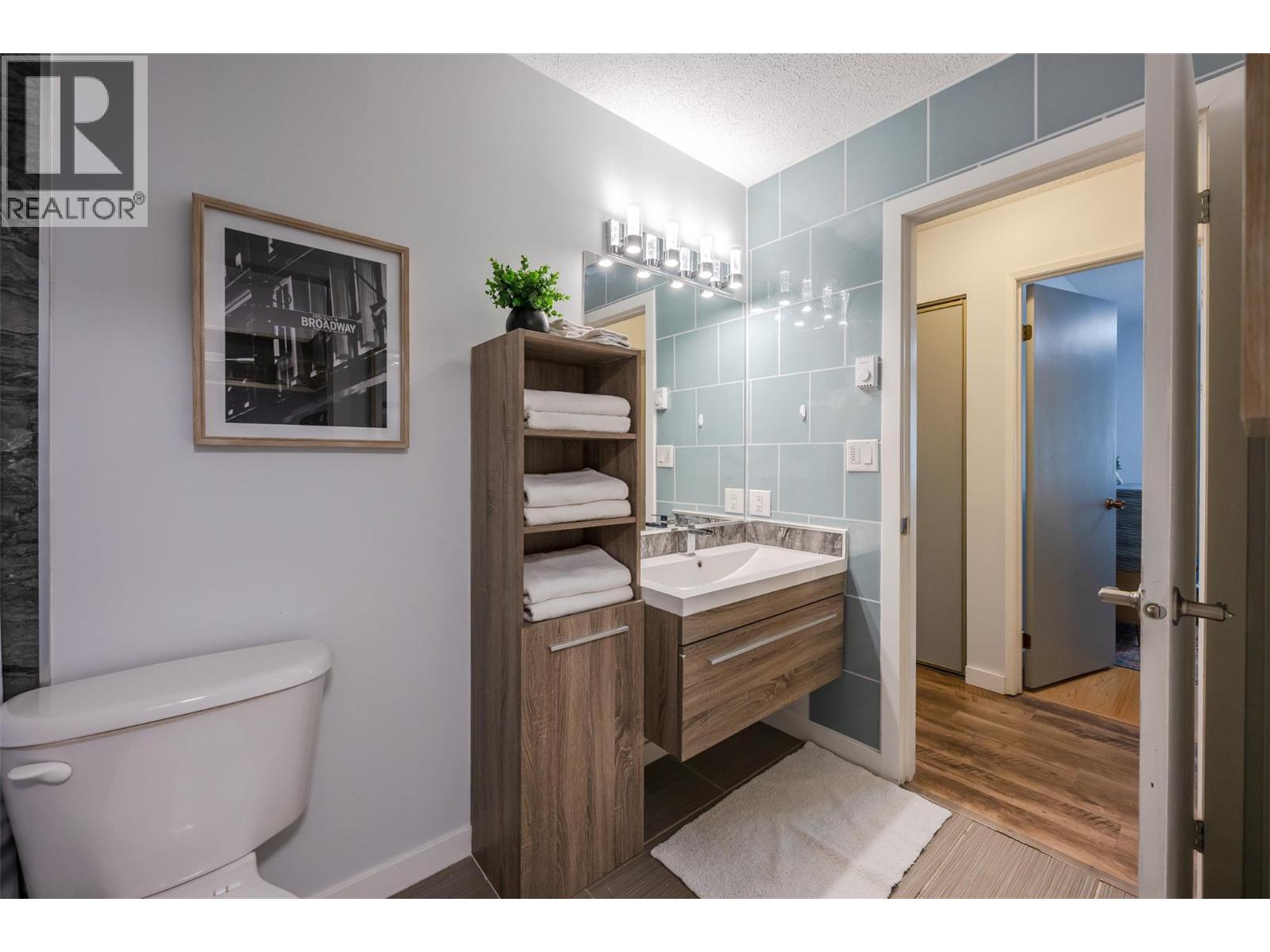 529 Co-Op Avenue Unit# 10, Oliver