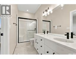 Bedroom - 526 Kinloch Court, Saskatoon, SK S7M5X1 Photo 18
