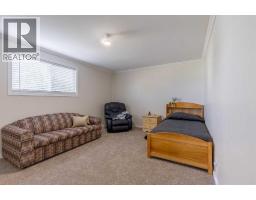 228 E 200 S, Raymond, AB T0K2S0 Photo 17