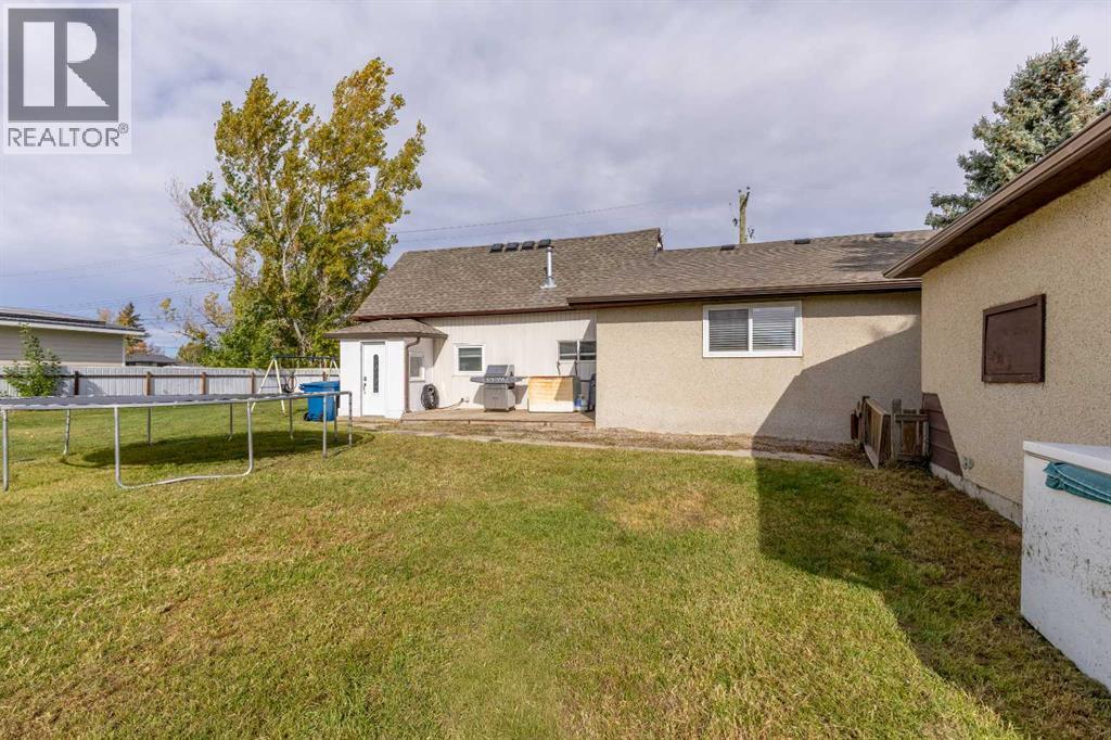 228 E 200 S - Image 26