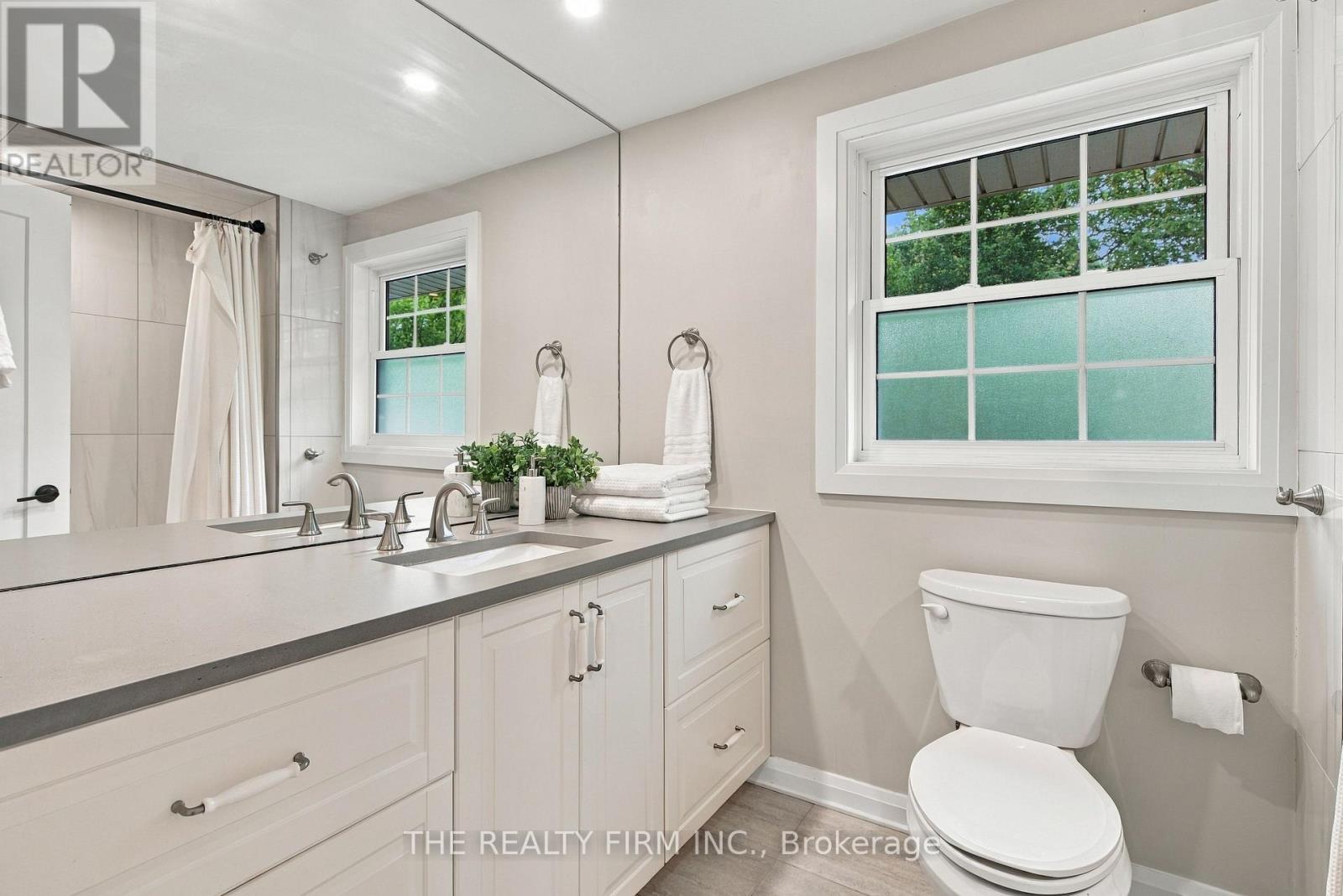 51 HAMPTON CRESCENT - Image 36