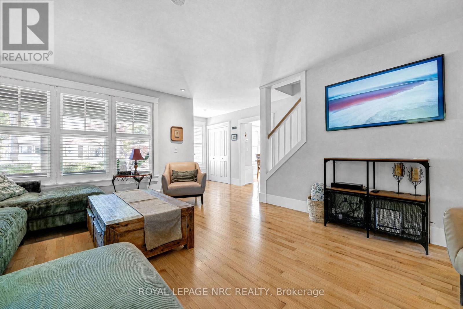 3 Luther Avenue — photo 13