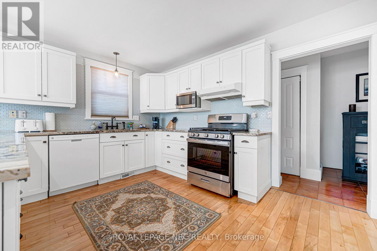 3 Luther Avenue — photo 20