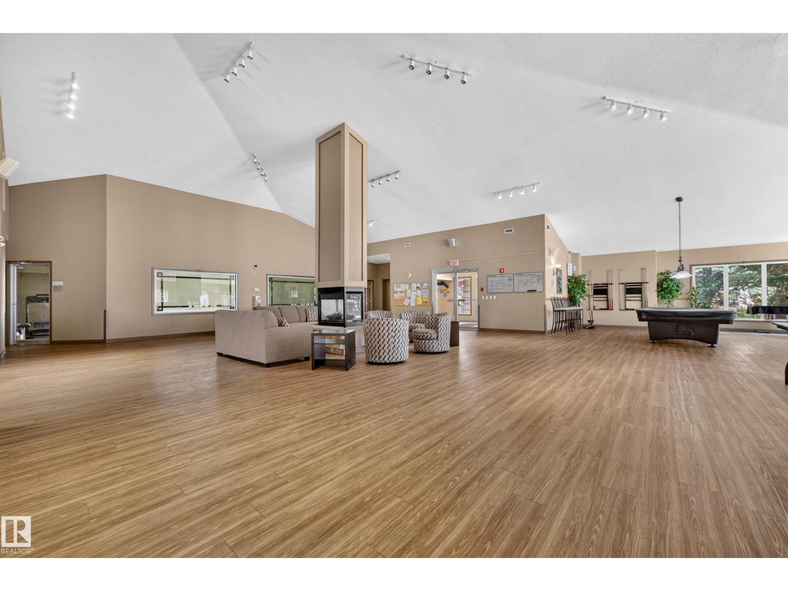 #306 8922 156 ST NW - 38