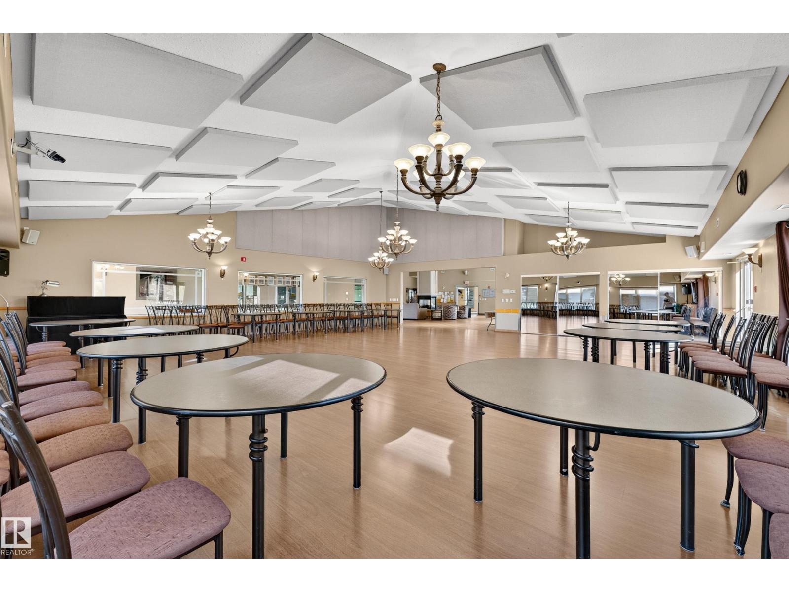 #306 8922 156 ST NW - 44