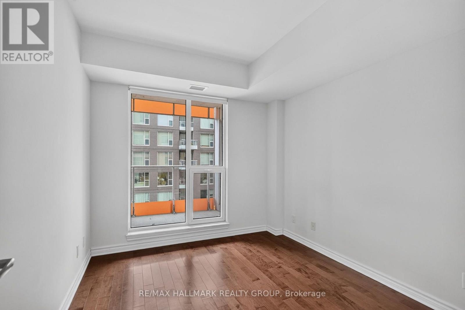 #405 250 LETT STREET - Image 23