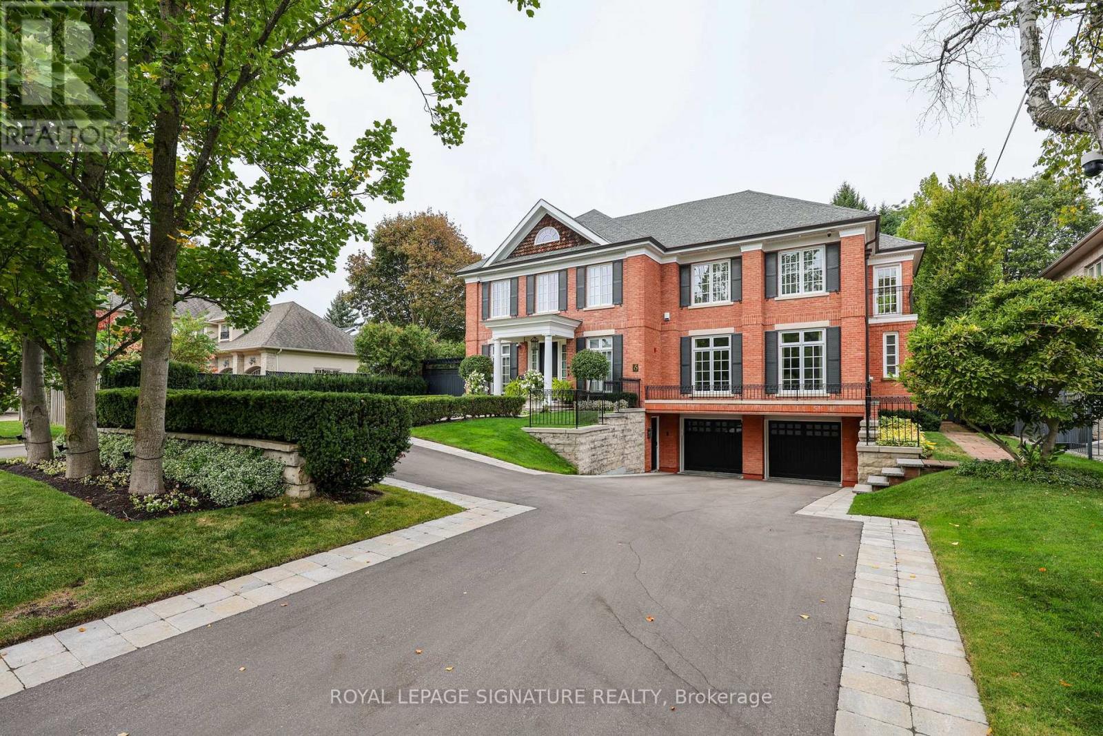 6 Vernham Avenue, Toronto, ON photo 2