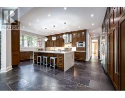 Family room - 6 Vernham Avenue, Toronto, ON M2L2B2 Photo 12