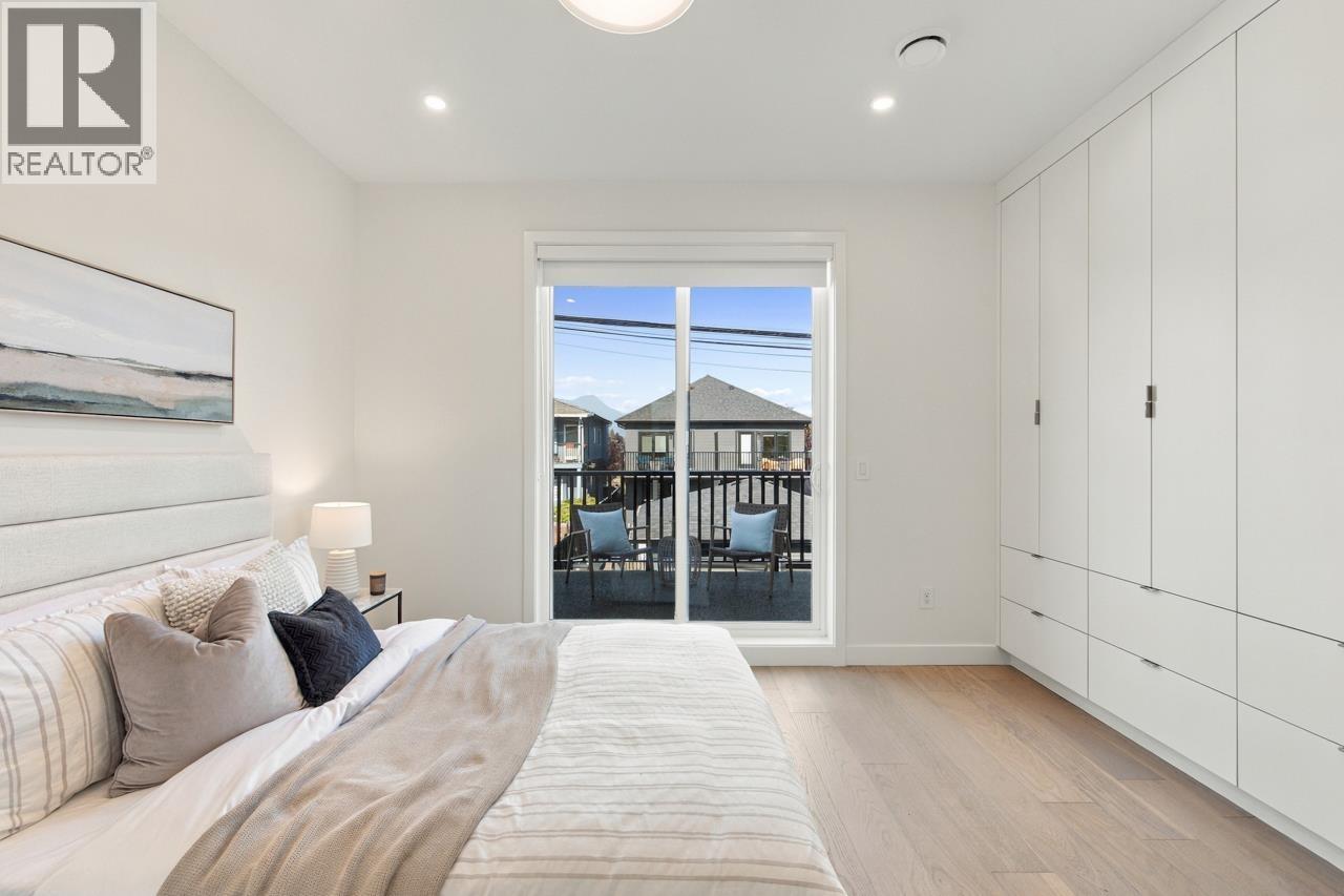 Photo of 1 3183 GRAVELEY STREET 17