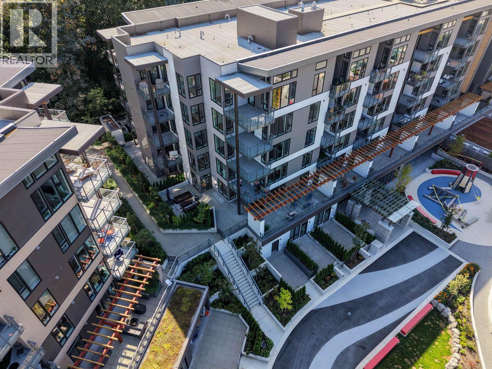 221 1500 SCOTT CRESCENT, Squamish