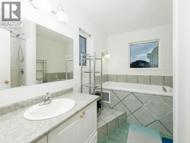 146 FALCON DRIVE - 18
