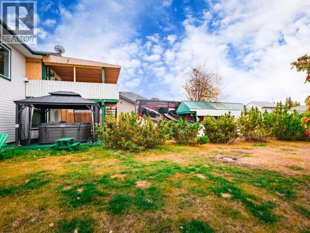 146 FALCON DRIVE - Image 32