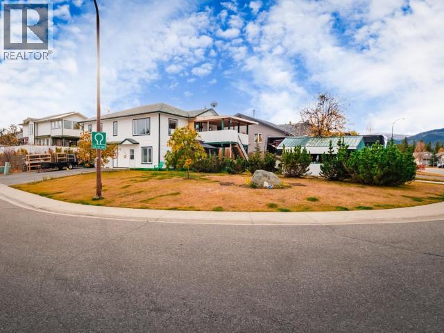 146 FALCON DRIVE - Image 35