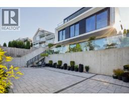 4188 Puget Drive, Vancouver, BC V6L1V1 Photo 6