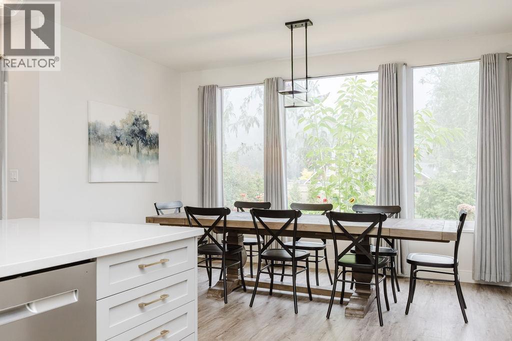 420 SOLAZ PLACE, Gibsons
