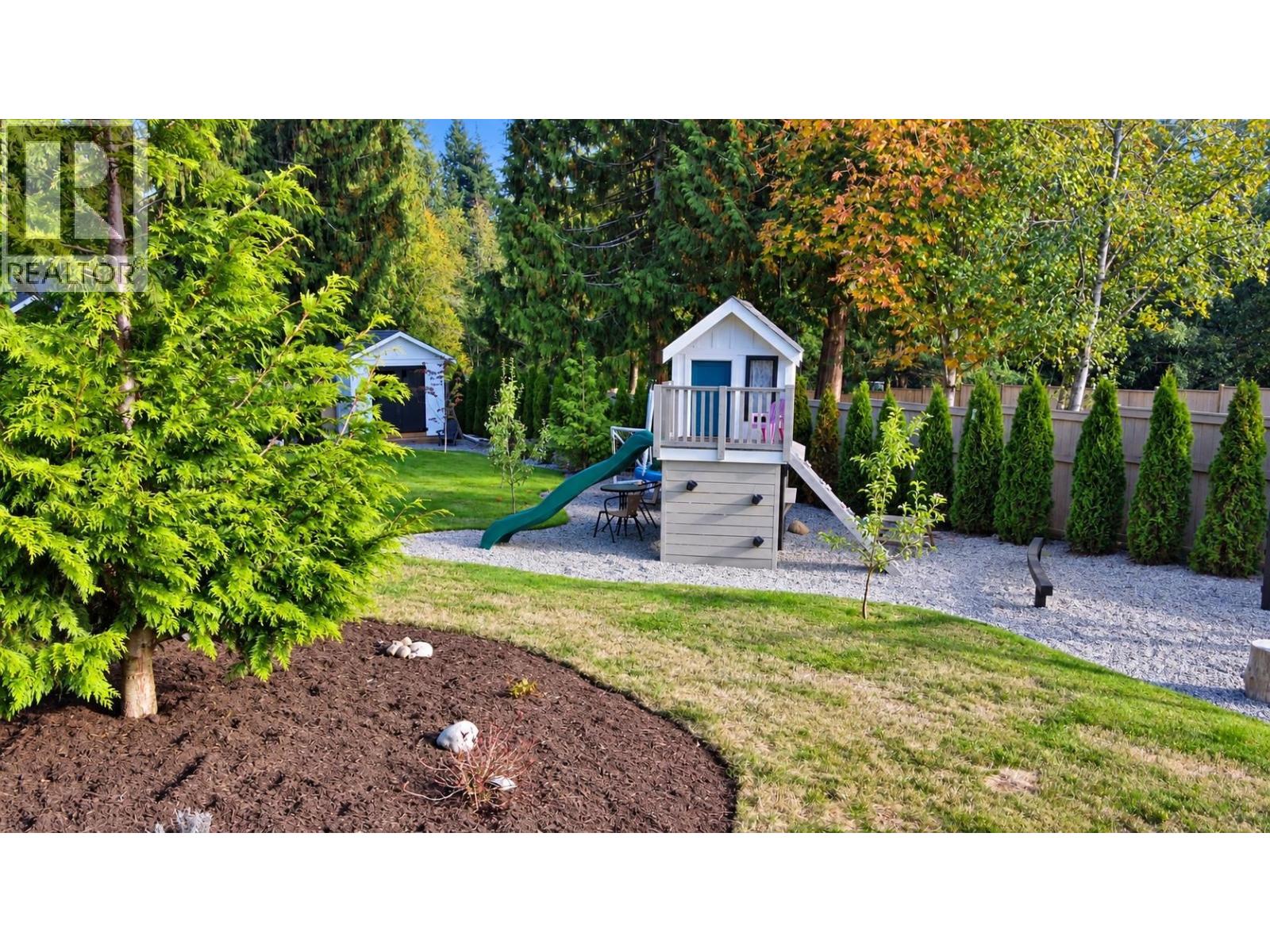 420 SOLAZ PLACE, Gibsons