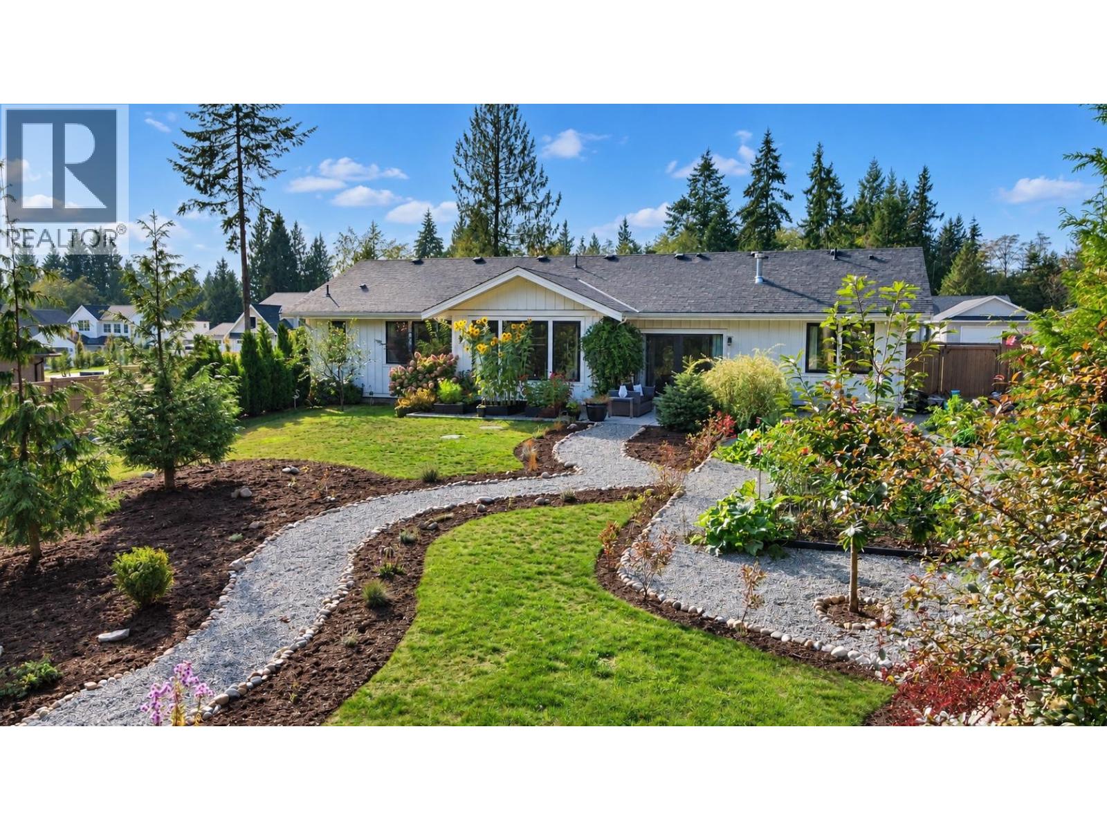 420 SOLAZ PLACE, Gibsons