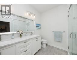 420 Solaz Place, Gibsons, BC V0N1V5 Photo 19
