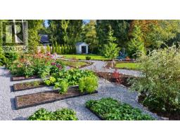 420 Solaz Place, Gibsons, BC V0N1V5 Photo 33