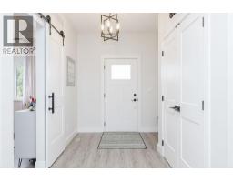 420 Solaz Place, Gibsons, BC V0N1V5 Photo 6