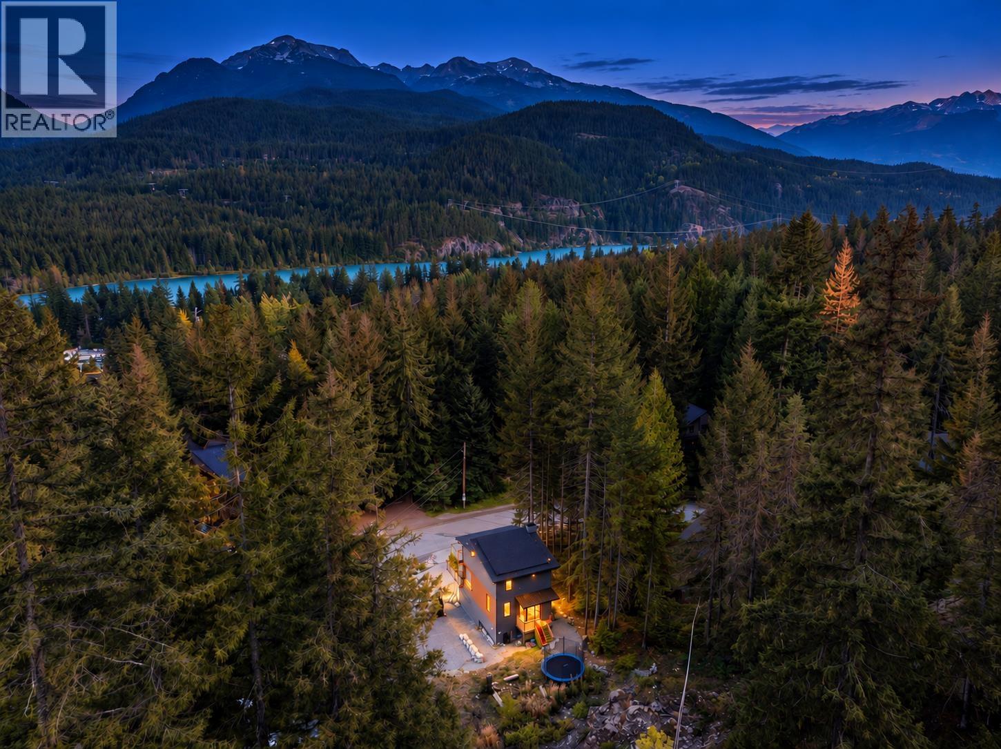 9391 EMERALD DRIVE, Whistler