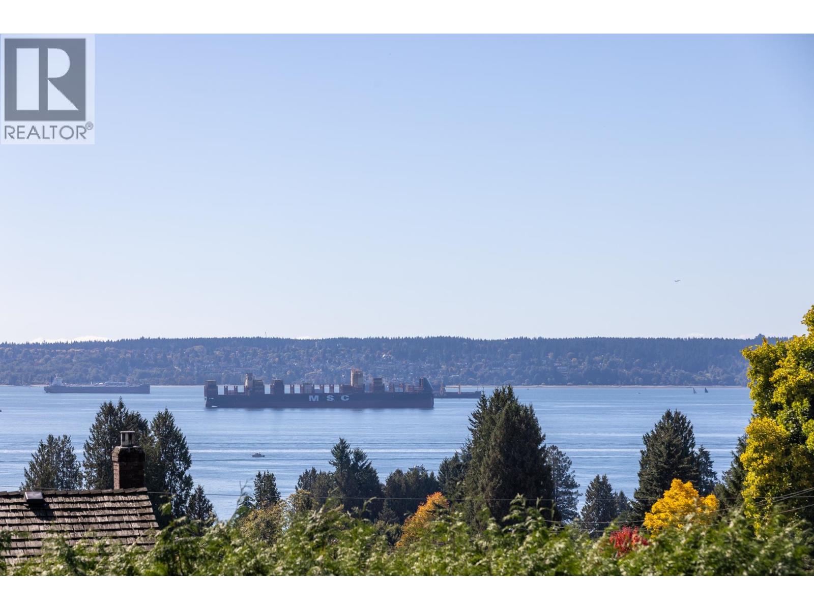 2484 OTTAWA AVENUE, West Vancouver
