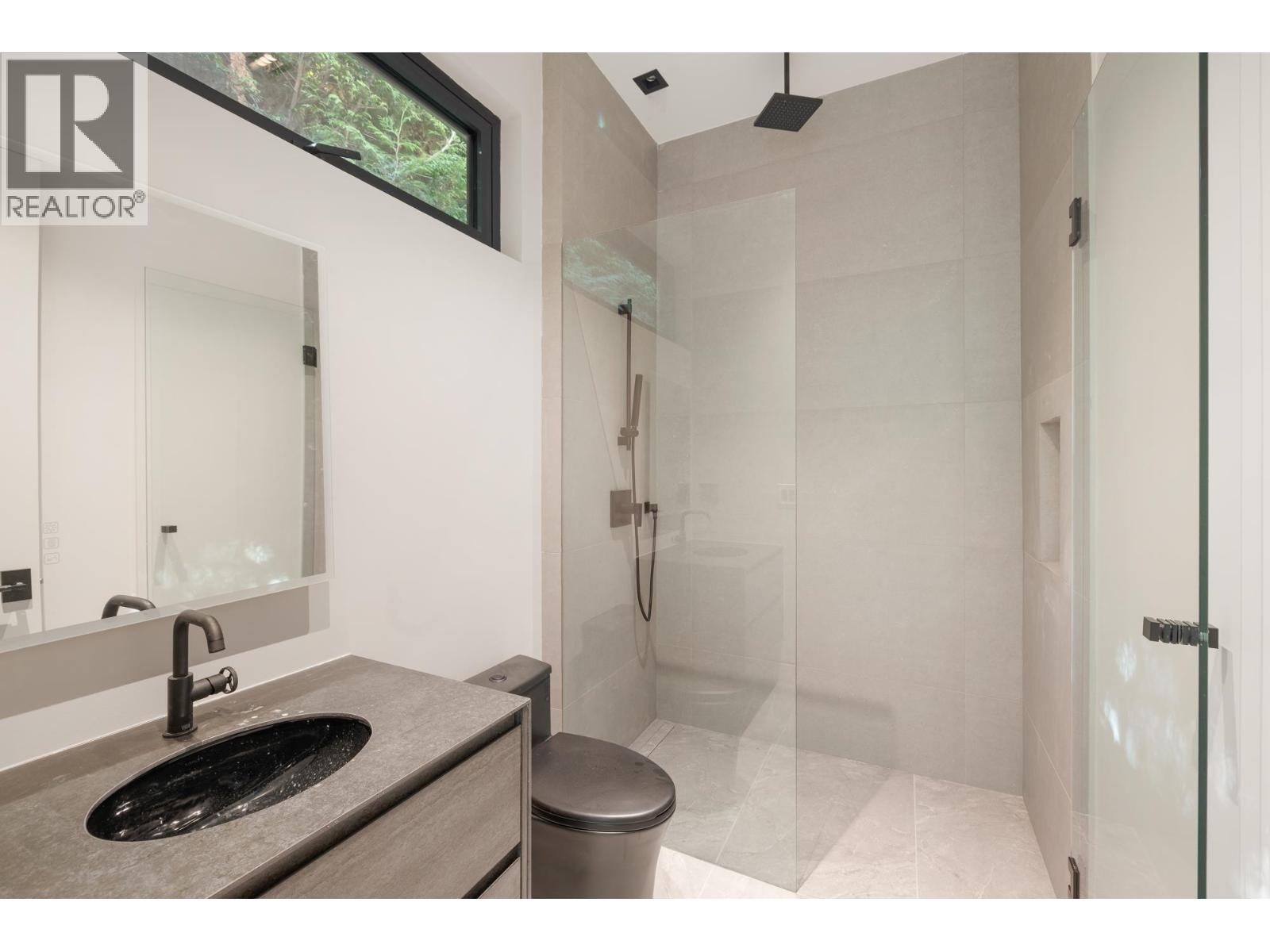 2484 OTTAWA AVENUE, West Vancouver