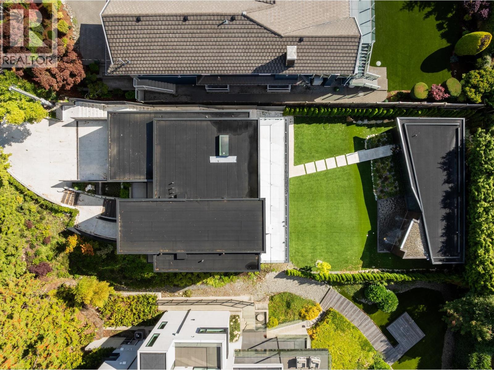 2484 OTTAWA AVENUE, West Vancouver