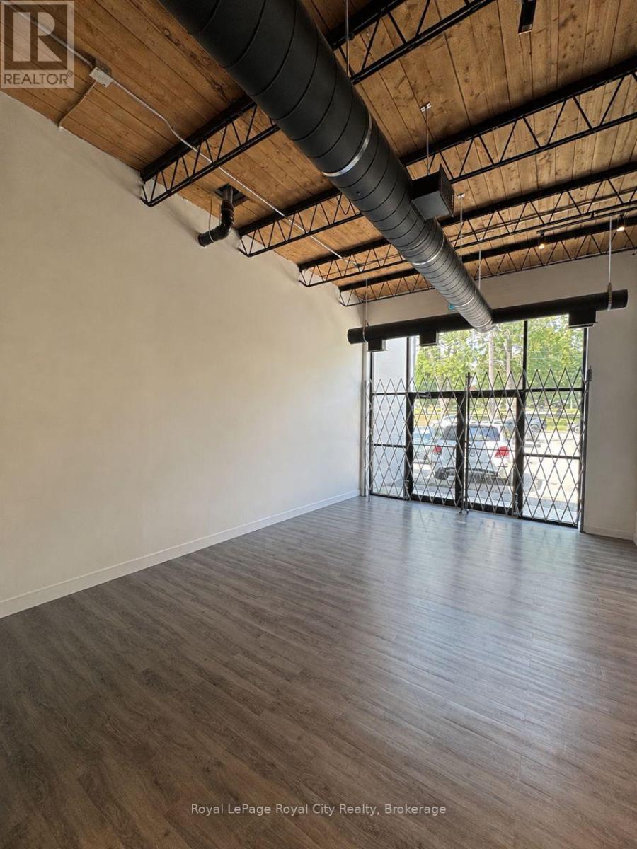 16 ESSEX STREET, Guelph (Downtown)