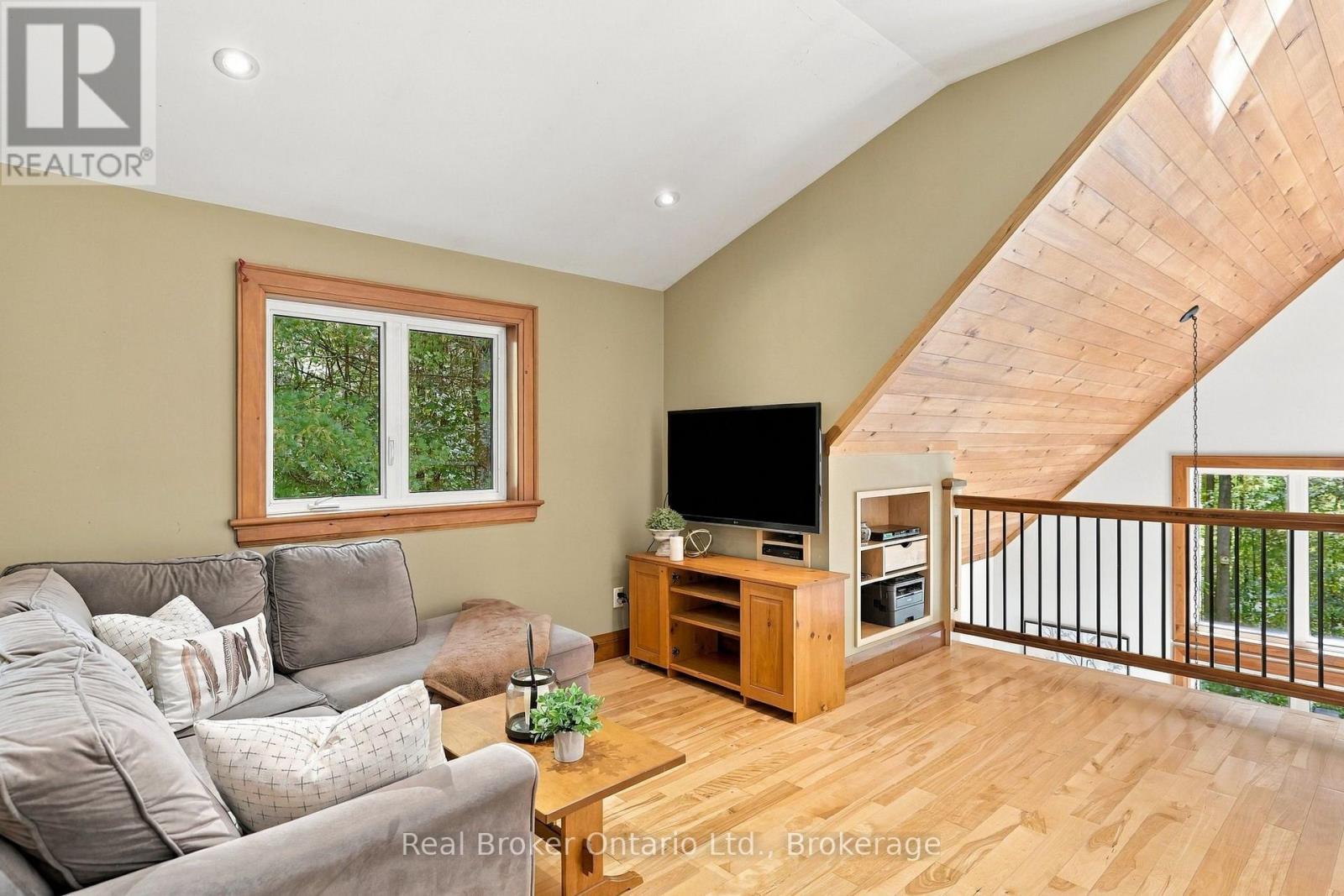 245589 22ND SIDE ROAD - Image 23