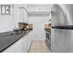 602 - 35 Saranac Boulevard, Toronto, ON M6A2G4 Photo 9