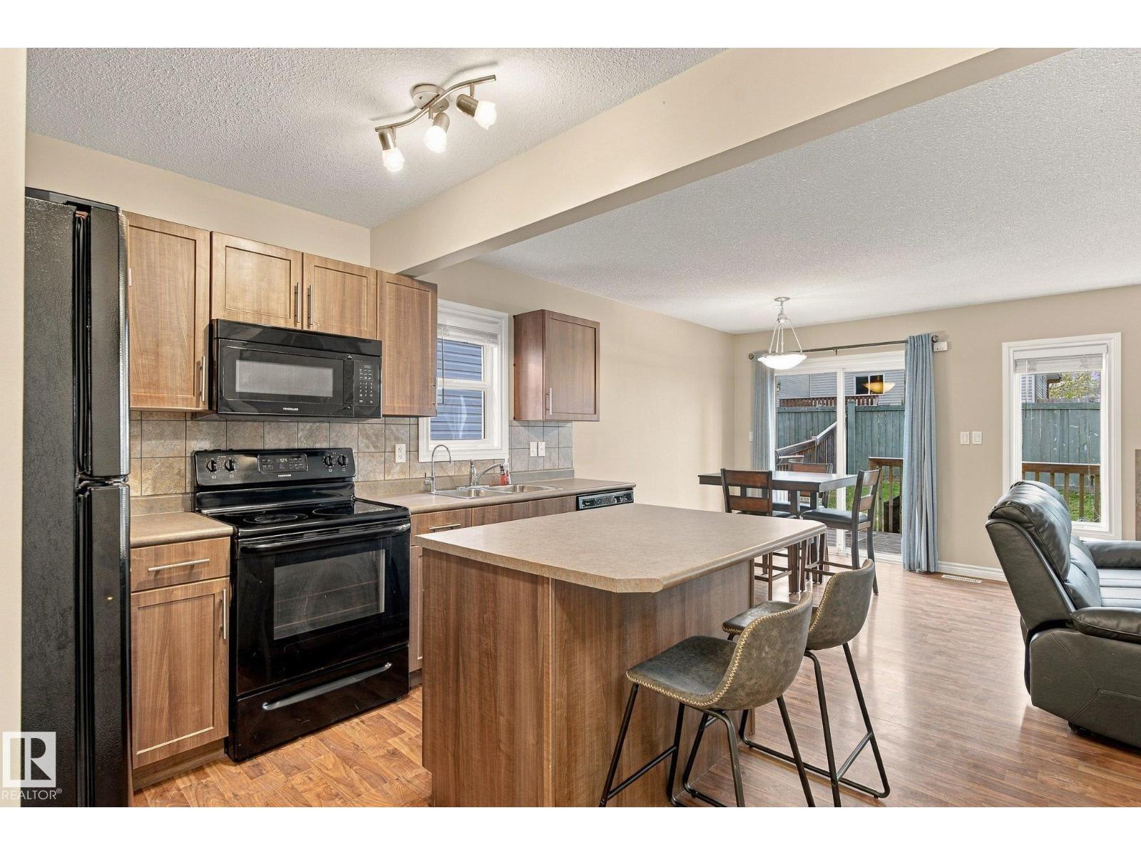 #27 85 SPRUCE VILLAGE DR - Image 12