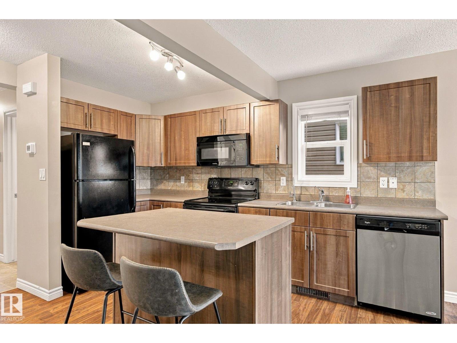 #27 85 SPRUCE VILLAGE DR - 14